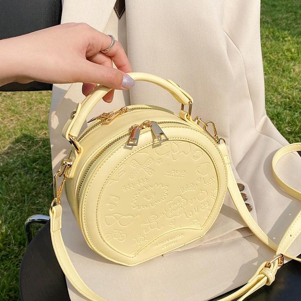 evening bags hand-held small bag, women's 2021 fashion niche, foreign style, one shoulder messenger round bag
evening bags hand-held small bag, women's 2021 fashion niche, foreign style, one shoulder messenger round bag