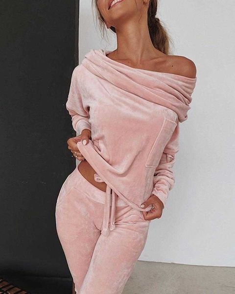 sweatshirt women 2 pieces set tracksuit autumn one shoulder suit pants sportswear suede thick lounge suit y0820, Black
sweatshirt women 2 pieces set tracksuit autumn one shoulder suit pants sportswear suede thick lounge suit y0820, Black
