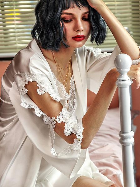 pajamas bride bridesmaid robe pure color white for mother sister of the wedding gift bathrobe kimono ice fabric party favor
pajamas bride bridesmaid robe pure color white for mother sister of the wedding gift bathrobe kimono ice fabric party favor