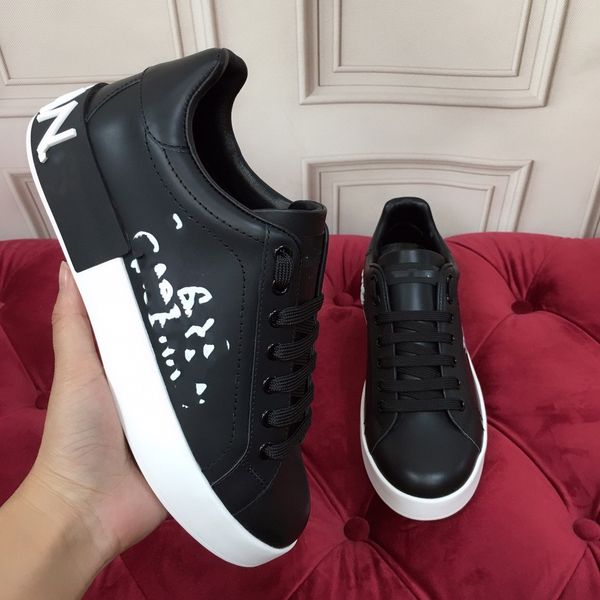 2021 sock sneaker designers men donna red fashion casual shoes women low pull-on sneaker with white casual shoes size35-45, Black
2021 sock sneaker designers men donna red fashion casual shoes women low pull-on sneaker with white casual shoes size35-45, Black