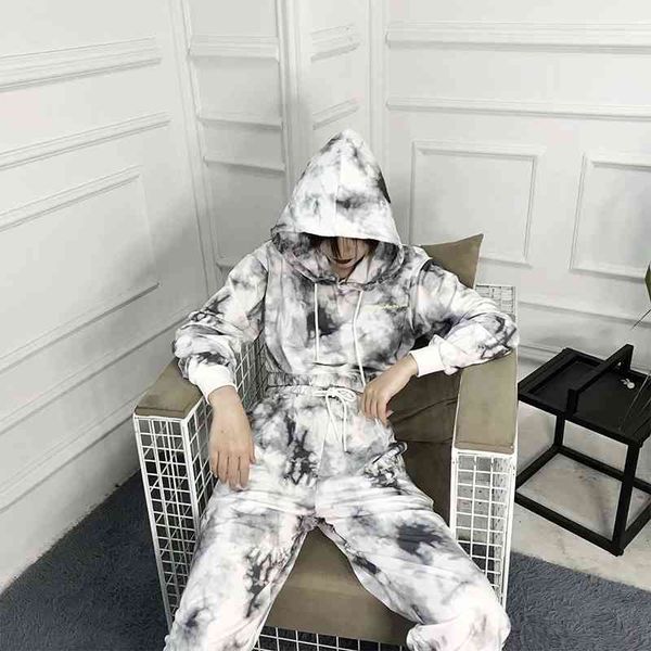 autumn women tie dye two pieces sport sets girls drawstring long sleeve hoodies and pants set female casual sweet suit oversized 210331, White
autumn women tie dye two pieces sport sets girls drawstring long sleeve hoodies and pants set female casual sweet suit oversized 210331, White