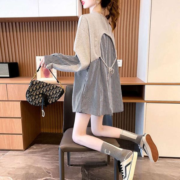 design sense stitching striped korean sweater women's autumn medium long loose lazy wind fake two-piece top, Black
design sense stitching striped korean sweater women's autumn medium long loose lazy wind fake two-piece top, Black