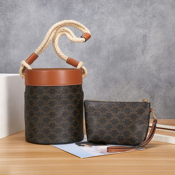 design hand cylinder 2021 new old flower bucket leather fashion hemp rope leisure armpit trend one shoulder women's bag, Red;black
design hand cylinder 2021 new old flower bucket leather fashion hemp rope leisure armpit trend one shoulder women's bag, Red;black