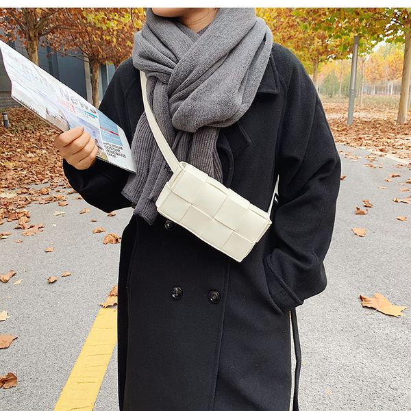 crossbody bag pochette small handbag women for autumn and winter fashion trendy diagonal breastbag waist purse woven mini square tote
crossbody bag pochette small handbag women for autumn and winter fashion trendy diagonal breastbag waist purse woven mini square tote