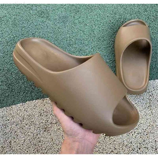 y/ee y/yz/z kanyes 2022 mens slippers for women sandals scuffs white slides loafers west slide slider bone desert sand resin black flip
y/ee y/yz/z kanyes 2022 mens slippers for women sandals scuffs white slides loafers west slide slider bone desert sand resin black flip