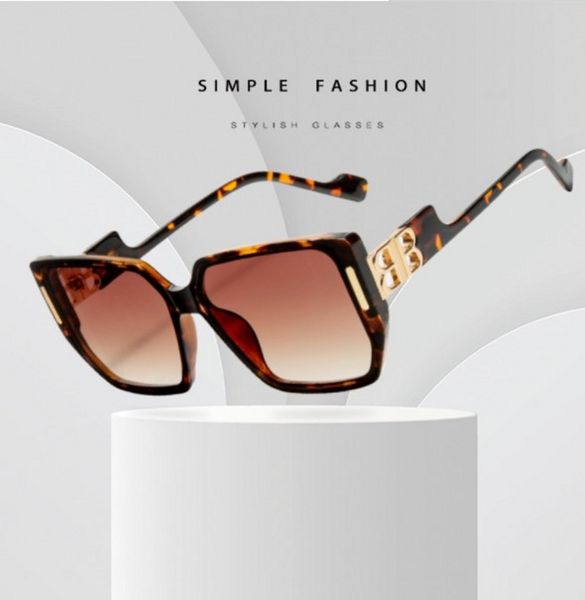 luxury retro large square sunglasses designer female male eye care senior glasses, White;black
luxury retro large square sunglasses designer female male eye care senior glasses, White;black