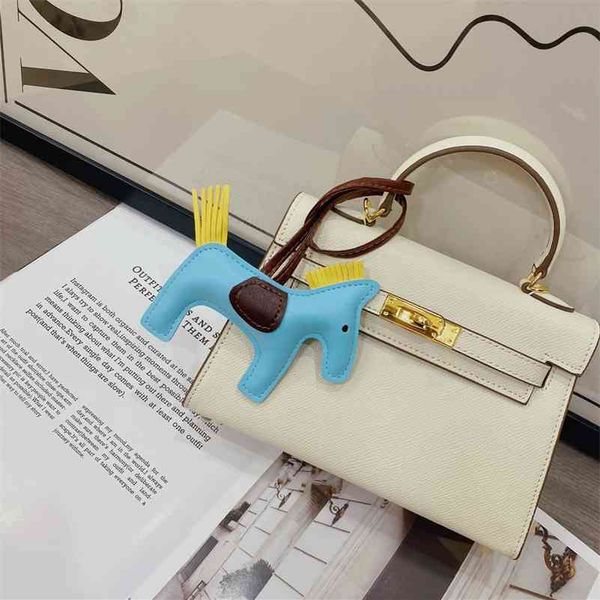 outlet herme h lovely classic pony bag pendant accessories tassel color contrast men's and women's car pendant leather jewelry wan
outlet herme h lovely classic pony bag pendant accessories tassel color contrast men's and women's car pendant leather jewelry wan