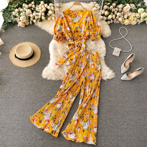 pants spring autumn vacation beach two piece set women bohemian floral printed short + high waist pleated pants 2pcs suit fashion, White
pants spring autumn vacation beach two piece set women bohemian floral printed short + high waist pleated pants 2pcs suit fashion, White