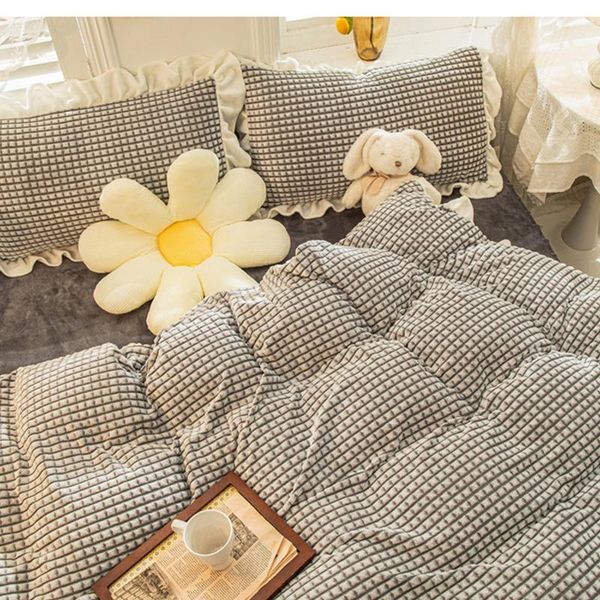 bedding sets thick milk pile bed 4-piece set double-sided flannel duvet cover coral winter bedspread 3-piece for women
bedding sets thick milk pile bed 4-piece set double-sided flannel duvet cover coral winter bedspread 3-piece for women