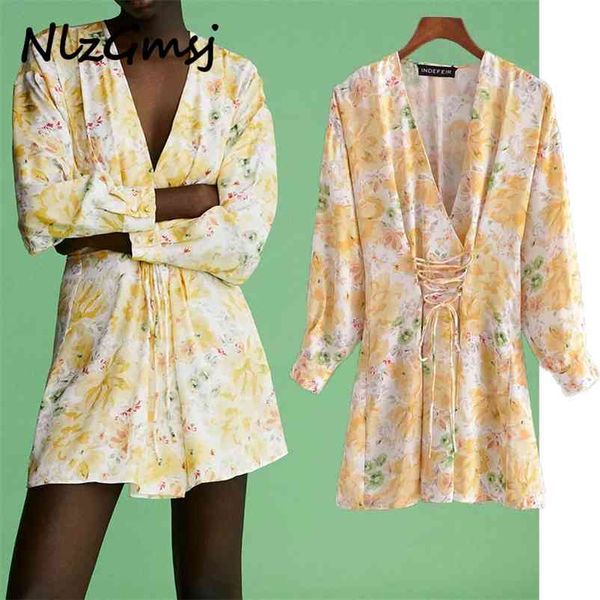 dres tie-dye print lacing wrap long sleeve cross v neck asymmetric short 04 210628, Black;gray
dres tie-dye print lacing wrap long sleeve cross v neck asymmetric short 04 210628, Black;gray