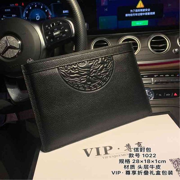 handbag 2021 fashion business beauty head men's hand large capacity zipper clip korean trend, Black;red
handbag 2021 fashion business beauty head men's hand large capacity zipper clip korean trend, Black;red