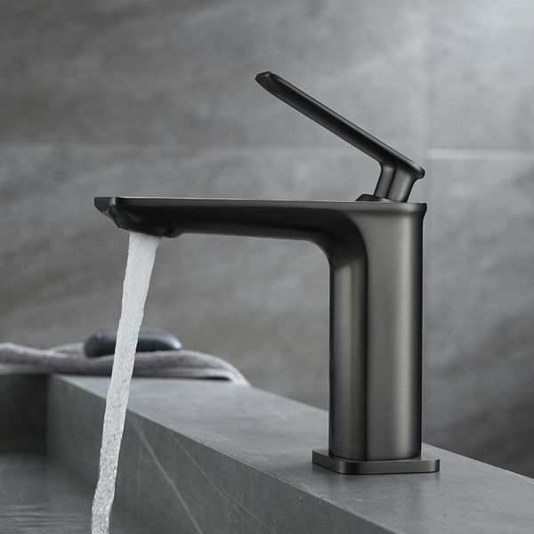 brass bathroom sink faucet fashion design copper basin mixer tap single hole handle,gun grey/chrome plated faucets
brass bathroom sink faucet fashion design copper basin mixer tap single hole handle,gun grey/chrome plated faucets