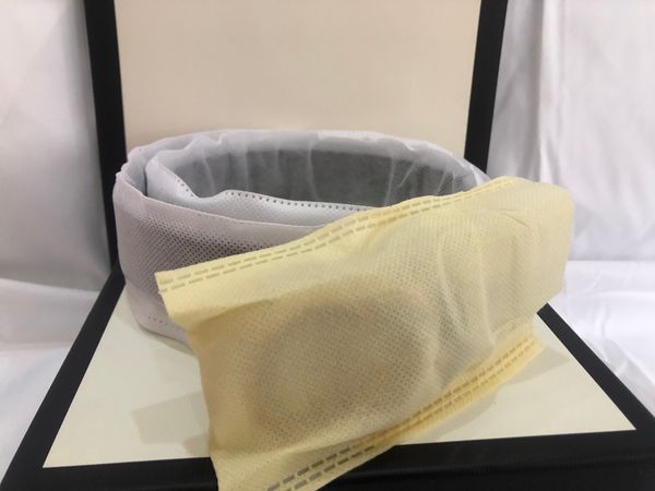 2022 luxury designer belt men women big gold buckle genuine leather classical ceinture width 2.0 3.0 3.4 3.8 with box, Black;brown
2022 luxury designer belt men women big gold buckle genuine leather classical ceinture width 2.0 3.0 3.4 3.8 with box, Black;brown