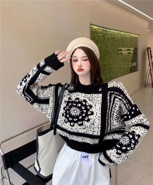 women's sweaters 2021 autumn and winter style korean ins gypsy dream catcher jacquard round neck pullover sweater women, White;black
women's sweaters 2021 autumn and winter style korean ins gypsy dream catcher jacquard round neck pullover sweater women, White;black