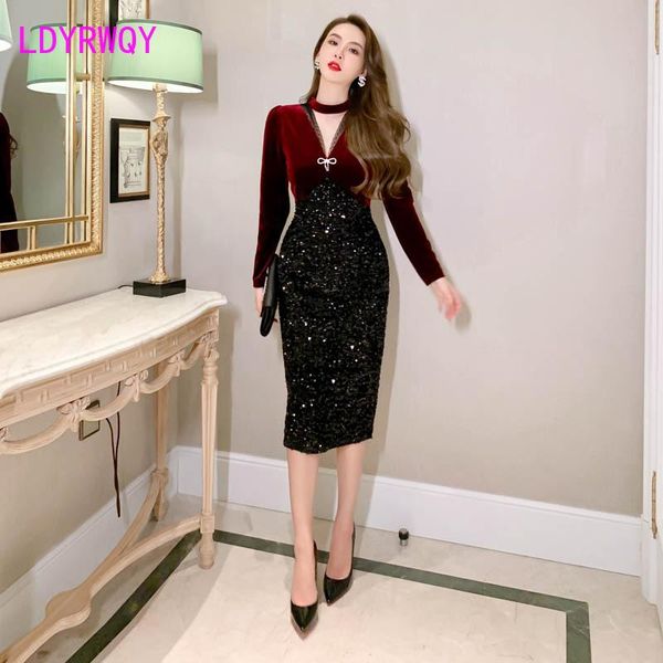 casual dresses 2021 spring retro velvet patchwork slim sequin dress polyester office lady sheath solid, Black;gray
casual dresses 2021 spring retro velvet patchwork slim sequin dress polyester office lady sheath solid, Black;gray