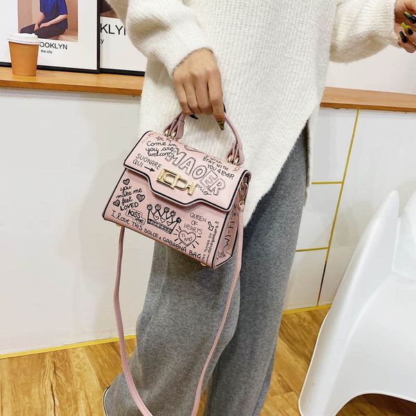 sac femme letter graffiti design hand bags for women 2021 new luxury handbags square flap crossbody bag female shoulder bag mmm
sac femme letter graffiti design hand bags for women 2021 new luxury handbags square flap crossbody bag female shoulder bag mmm