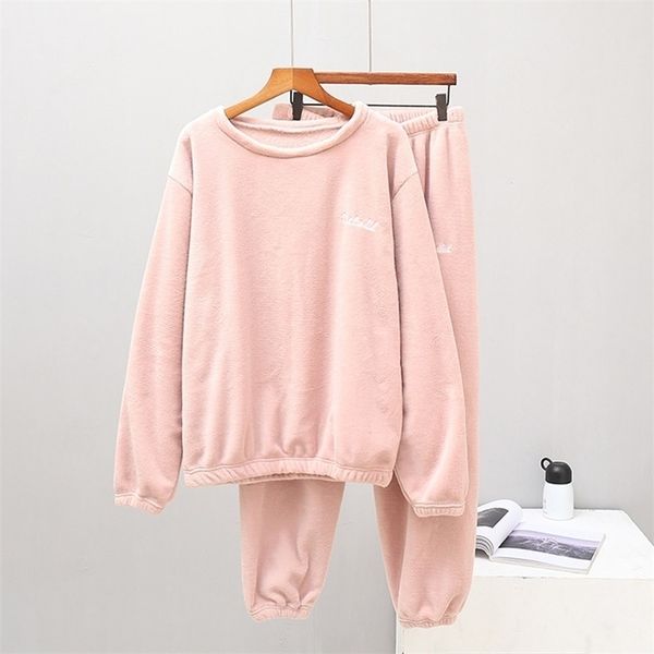 women winter flannel pajama set fleece pajamas sleepwear homewear thick warm velvet female suit fall sweatshirt ladies pyjama 211103, Black;red
women winter flannel pajama set fleece pajamas sleepwear homewear thick warm velvet female suit fall sweatshirt ladies pyjama 211103, Black;red