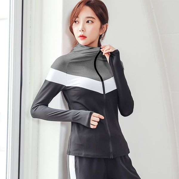 yoga outfits jacket woman sportswear hooded long sleeve sport coat fitness women sports shirt gym winter, White;red
yoga outfits jacket woman sportswear hooded long sleeve sport coat fitness women sports shirt gym winter, White;red