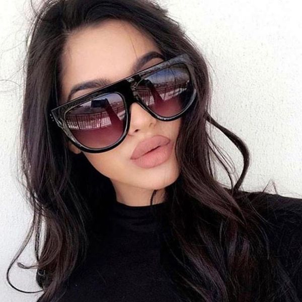 sunglasses flat mirror vintage women brand design sun glasses for rivet ladies female shades, White;black
sunglasses flat mirror vintage women brand design sun glasses for rivet ladies female shades, White;black