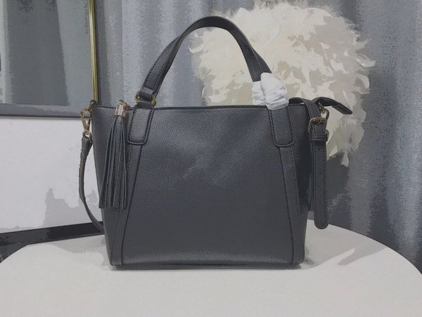superior classic design hand-held cross-body bag large capacity tassel trim shoulder bags cracked cowhide mommy package commuter fashion han
superior classic design hand-held cross-body bag large capacity tassel trim shoulder bags cracked cowhide mommy package commuter fashion han