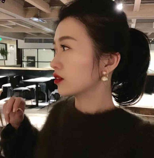 new 925 silver needle pearl earrings brass red, Golden
new 925 silver needle pearl earrings brass red, Golden