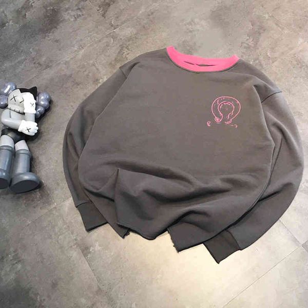 2022 factory wholesale new spring 21 couple iron gray letter printing casual loose round neck pullover long sleeve sweater d3kf, White;black
2022 factory wholesale new spring 21 couple iron gray letter printing casual loose round neck pullover long sleeve sweater d3kf, White;black
