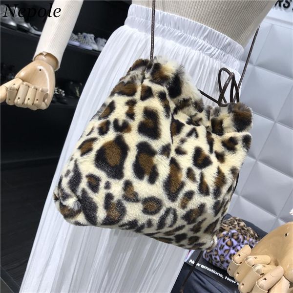 waist bags aotomo fury leopard pattern women handbag adjustable drawsrting female accessory 2021 arrival hairy cute crossbody bag 69470
waist bags aotomo fury leopard pattern women handbag adjustable drawsrting female accessory 2021 arrival hairy cute crossbody bag 69470