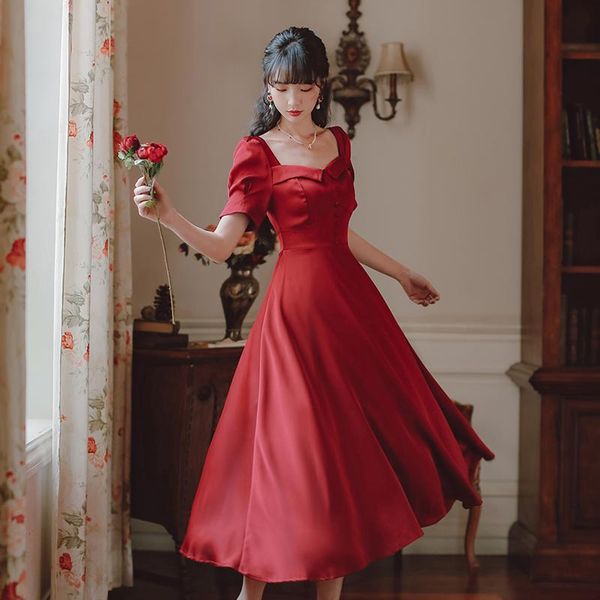 casual dresses french vintage red party dress women 2021 summer fashion chic square collar elegant high waist single breasted temperament, Black;gray
casual dresses french vintage red party dress women 2021 summer fashion chic square collar elegant high waist single breasted temperament, Black;gray