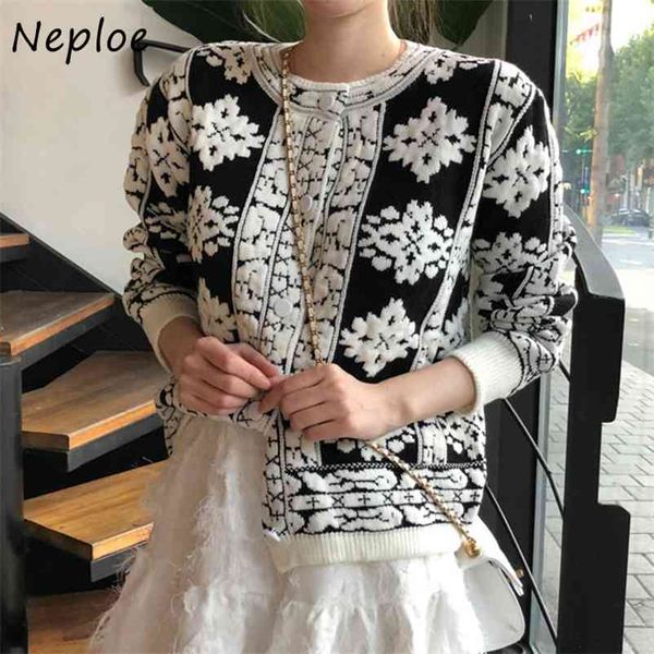 chic vintage floral embroidery sweater women korean o-neck single breasted coat autumn winter knitted femme cardigans 210422, White;black
chic vintage floral embroidery sweater women korean o-neck single breasted coat autumn winter knitted femme cardigans 210422, White;black