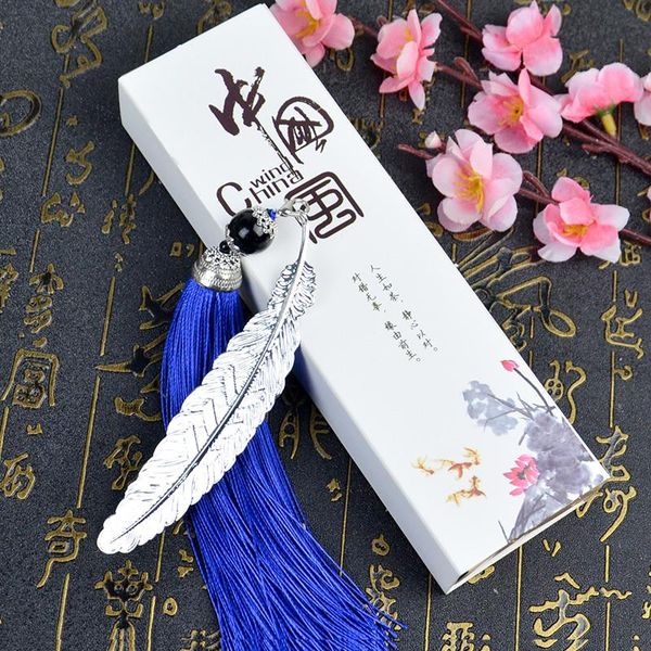 bookmark feather shape metal bookmarks for books office school cute stationery items supplies material book mark
bookmark feather shape metal bookmarks for books office school cute stationery items supplies material book mark