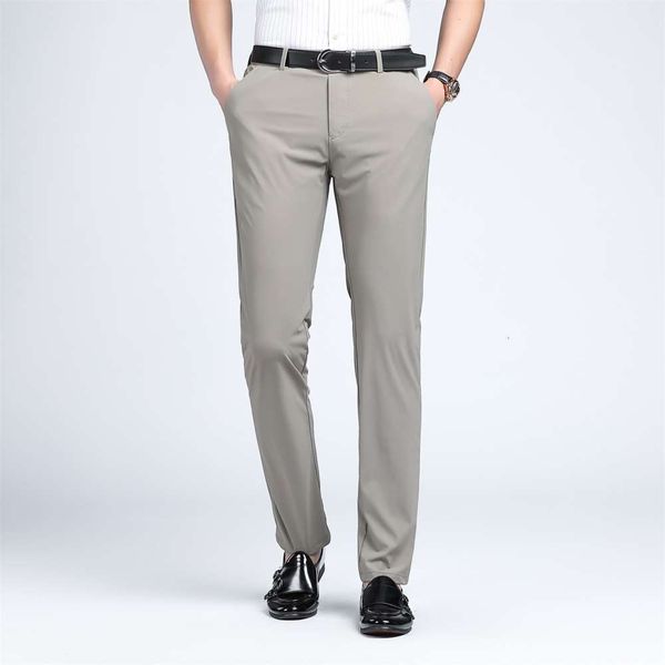 autumn business casual pants middle-aged slim fit ice silk trousers elastic, Black 
autumn business casual pants middle-aged slim fit ice silk trousers elastic, Black