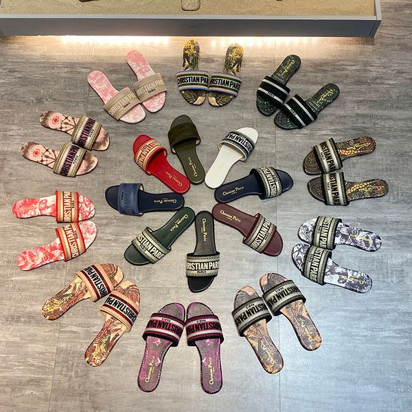 slipper embroidered cotton sandals women's 2021 summer new leather high version letter embroidered flat slipperszly, Black
slipper embroidered cotton sandals women's 2021 summer new leather high version letter embroidered flat slipperszly, Black