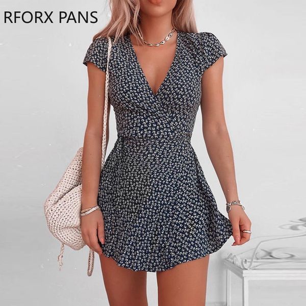 women v-neck floral short sleeve mini dress elegant bodycon casual dress, Black;gray
women v-neck floral short sleeve mini dress elegant bodycon casual dress, Black;gray