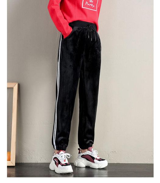 winter velvet thick fleece sweatpants women elastic waist drawstring running baggy jogger cuff pants loose sport workout trouser women', Black;white
winter velvet thick fleece sweatpants women elastic waist drawstring running baggy jogger cuff pants loose sport workout trouser women', Black;white