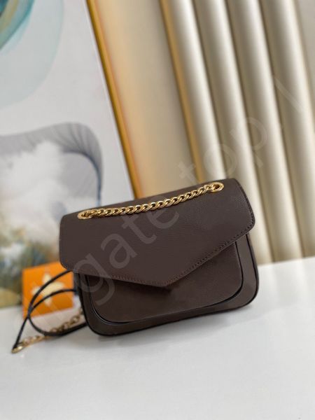 2021 love heart v wave pattern satchel designer shoulder bag chain handbag luxury crossbody purse lady tote bags
2021 love heart v wave pattern satchel designer shoulder bag chain handbag luxury crossbody purse lady tote bags