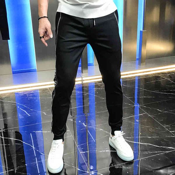 pant european autumn skull letter impression mid-level repair of waist beautiful versatile legged pants for man, Black
pant european autumn skull letter impression mid-level repair of waist beautiful versatile legged pants for man, Black