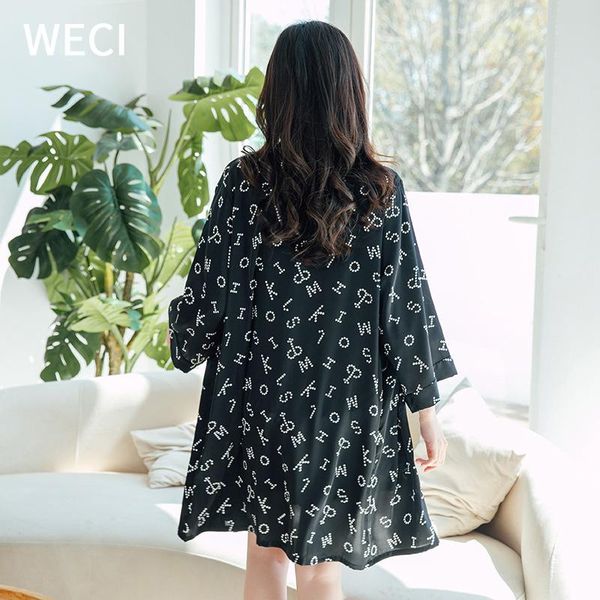 women's sleepwear letter silk night robes set with straps vest shorts female bathrobes three-piece homewear suit dressing gown loungewe, Black;red
women's sleepwear letter silk night robes set with straps vest shorts female bathrobes three-piece homewear suit dressing gown loungewe, Black;red