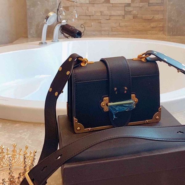 designer bags akend summer horizontal korean single small square with cover lock black contrast sol zhouzhoubao123 old bag flower
designer bags akend summer horizontal korean single small square with cover lock black contrast sol zhouzhoubao123 old bag flower
