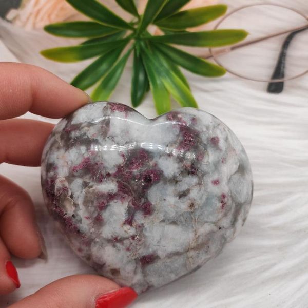 1pcs natural plum blossom pink tourmaline crystal heart polished gifts decoration stones and minerals decorative objects & figurines
1pcs natural plum blossom pink tourmaline crystal heart polished gifts decoration stones and minerals decorative objects & figurines