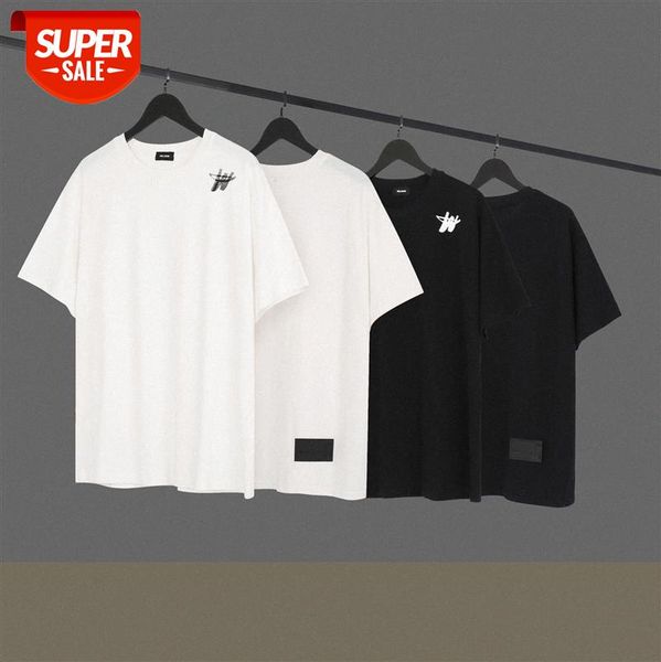 simple basic letters loose round neck short sleeve men and women same batch #em2k, White;black
simple basic letters loose round neck short sleeve men and women same batch #em2k, White;black