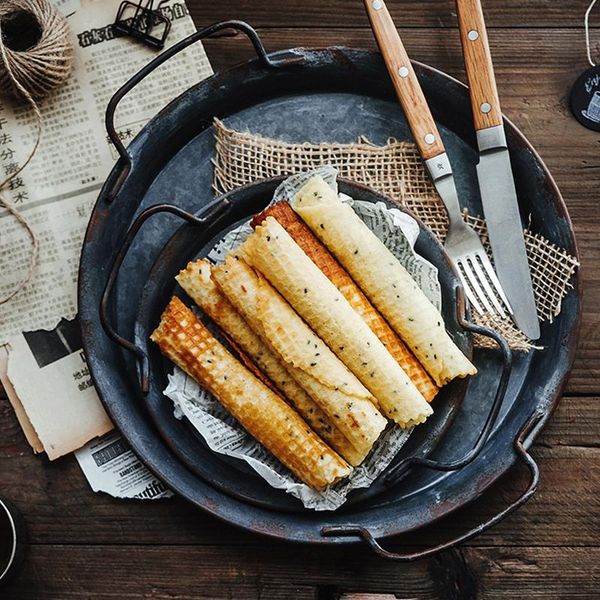 dishes & plates platos de madera european retro metal plate with handles handcrafted round bread tray home decoration garden restaurant
dishes & plates platos de madera european retro metal plate with handles handcrafted round bread tray home decoration garden restaurant