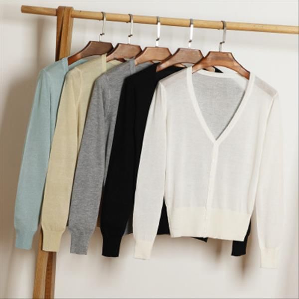 solid color fashion cardigan thin women sweaters outerwear summer short design knit long sleeve casual loose, White;black
solid color fashion cardigan thin women sweaters outerwear summer short design knit long sleeve casual loose, White;black