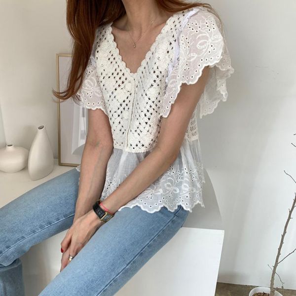 women's blouses & shirts 2021 summer women fashion lace hollow out v-neck tees female clothing cute sweet blouse, White
women's blouses & shirts 2021 summer women fashion lace hollow out v-neck tees female clothing cute sweet blouse, White