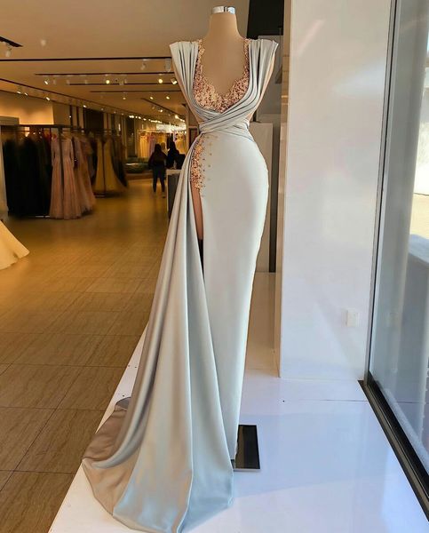 deep v neck light silver evening dress gowns mermaid long high side split beaded lace prom dresses new arrival women celebrity dress, Black;red
deep v neck light silver evening dress gowns mermaid long high side split beaded lace prom dresses new arrival women celebrity dress, Black;red