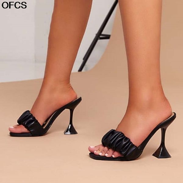 sandals women slippers pu leather strange style square open toe slip on slides summers shoes size 40 btw8, Black
sandals women slippers pu leather strange style square open toe slip on slides summers shoes size 40 btw8, Black