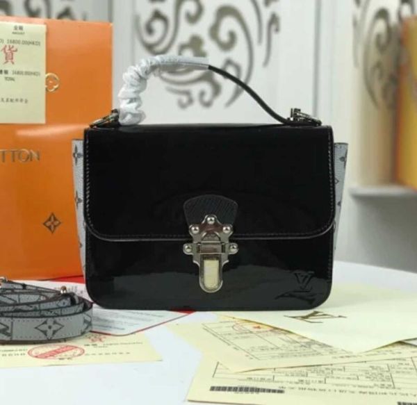 single shoulder totes brand m53632 ladies handbag designer bag handbags iconic luxury handles shoulder bags urban cross body original ba
single shoulder totes brand m53632 ladies handbag designer bag handbags iconic luxury handles shoulder bags urban cross body original ba