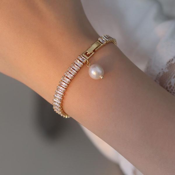 link, chain origin summer minimalist cubic zircon charm bracelets for women gold metal simulation pearl belt buckle jewellery, Black
link, chain origin summer minimalist cubic zircon charm bracelets for women gold metal simulation pearl belt buckle jewellery, Black