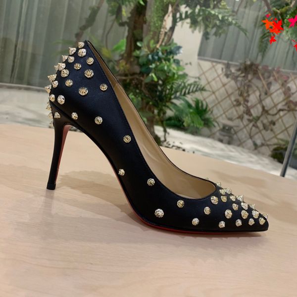 2021 good quality fashion women luxurys designers shoes designer sandals womens luxury high heels sandal dress shoess with box size 35-41 -h, Black
2021 good quality fashion women luxurys designers shoes designer sandals womens luxury high heels sandal dress shoess with box size 35-41 -h, Black