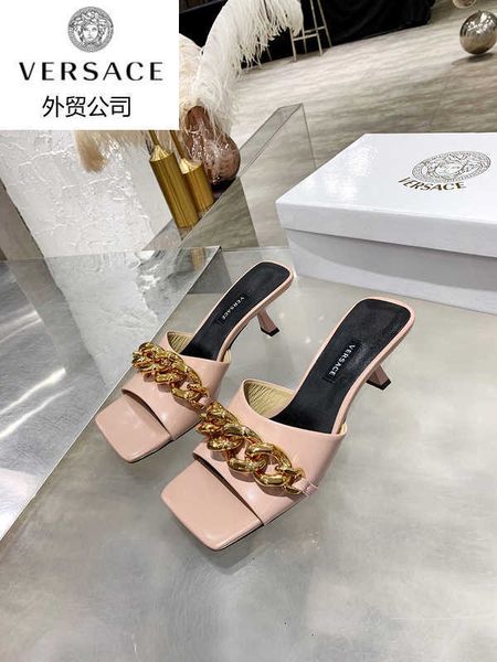 high mules women men heels sandals slippers designer slides pumps loafers luxury ballerinas sneakers dress shoes r8k1, Black;white
high mules women men heels sandals slippers designer slides pumps loafers luxury ballerinas sneakers dress shoes r8k1, Black;white