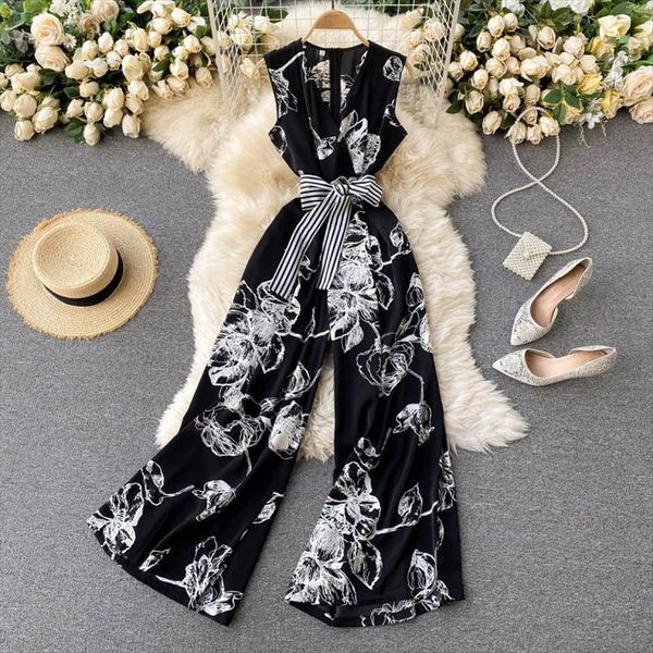korea spring fashion work ol womens romper cross v neck sleeveless lace up waist slim wide leg overalls r236, Black;white
korea spring fashion work ol womens romper cross v neck sleeveless lace up waist slim wide leg overalls r236, Black;white